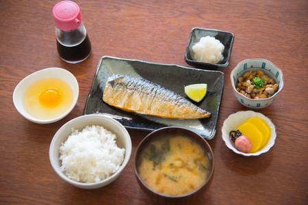 87050746-traditional-japanese-breakfast-with-mackerel